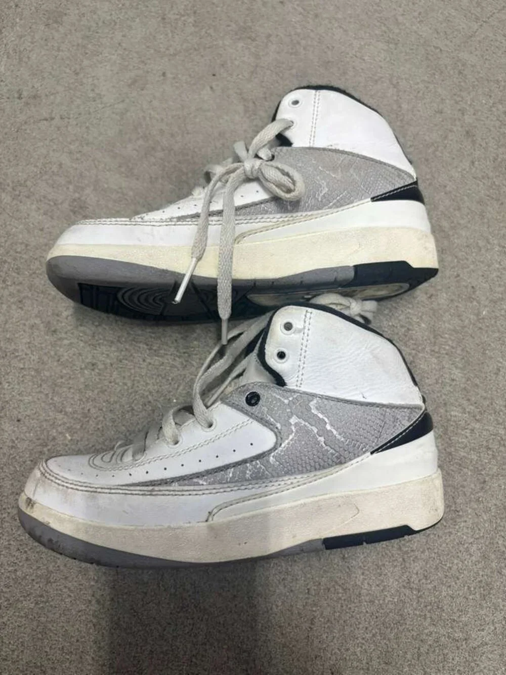 Nike Air Jordan 2 Retro TD 'Wings' White Grey Lizard Leather Sneakers Size 12